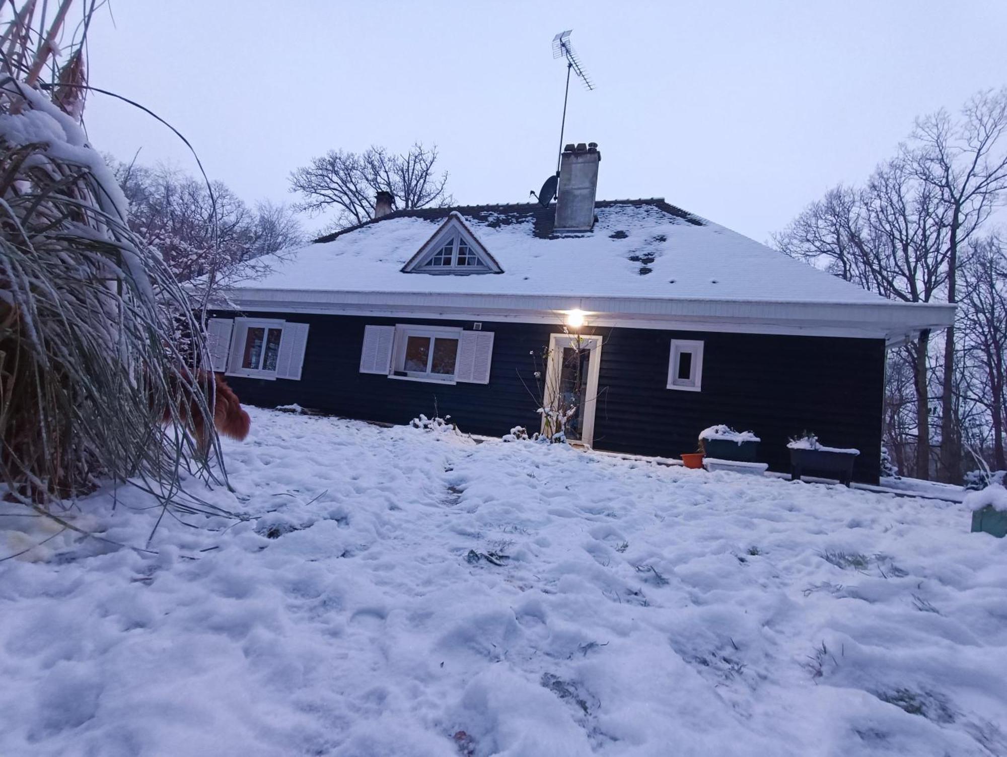 Maison Canadienne Dans La Foret Holiday home *